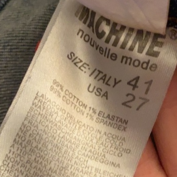 Low Rise Distressed Skinny Jeans - Picture 8 of 9